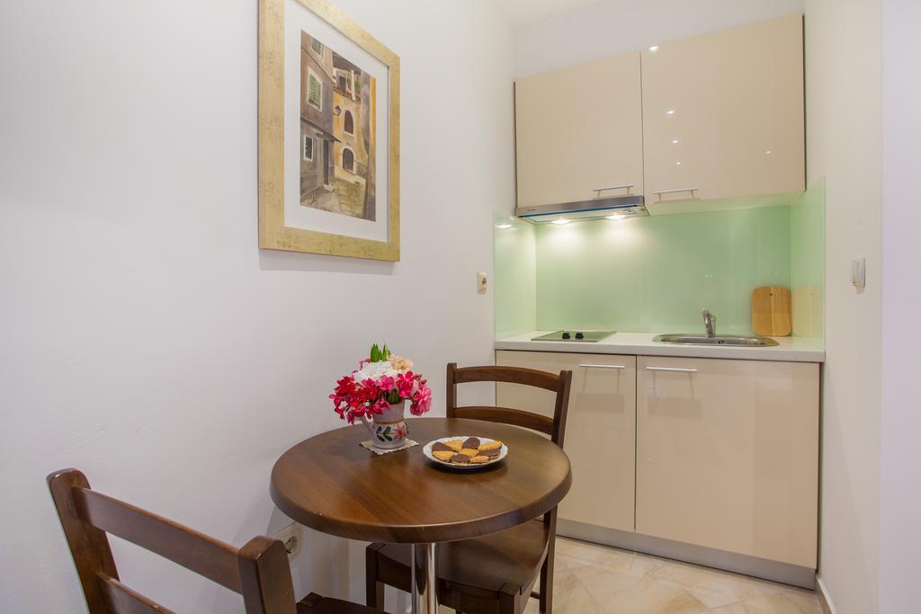 Apartments Calma Црес Экстерьер фото