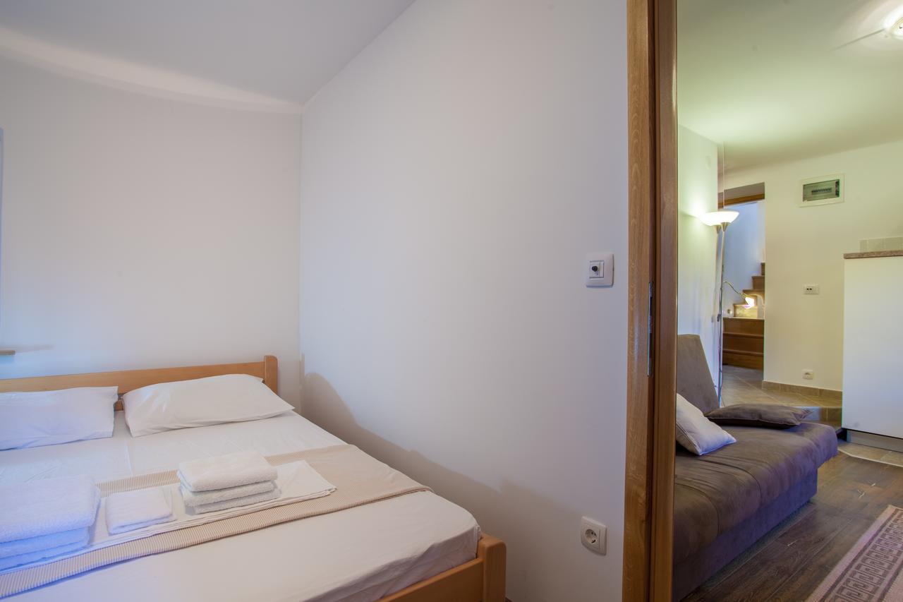 Apartments Calma Црес Экстерьер фото