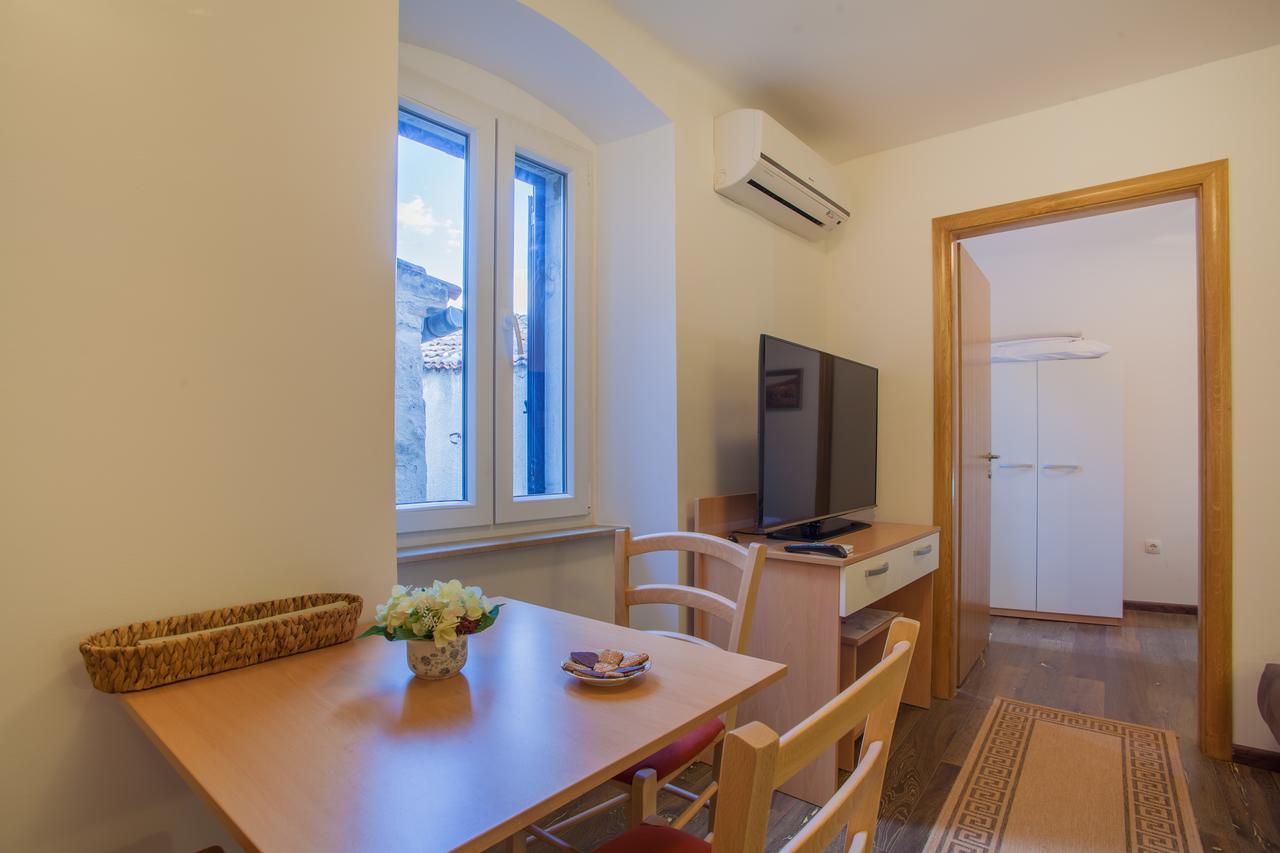 Apartments Calma Црес Экстерьер фото