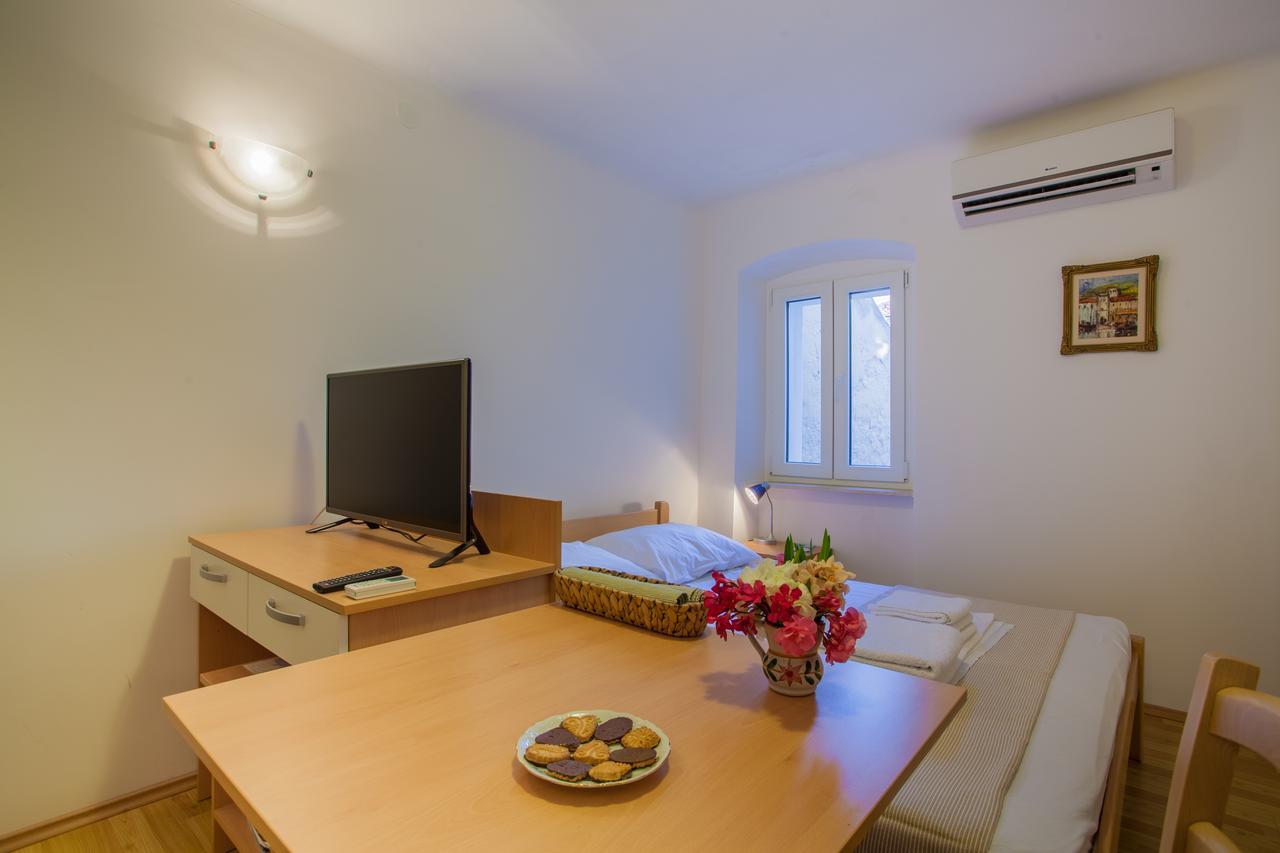 Apartments Calma Црес Экстерьер фото